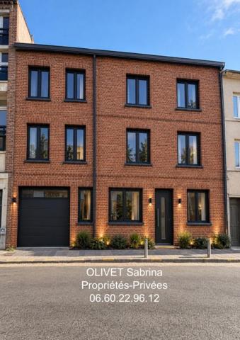 ROUEN IMMEUBLE avec cour