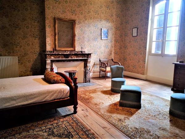 Vente Ferme 11 pièces 403 m2 à Saint-Juéry