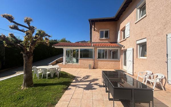 Maison à vendre    5 pièces • 176 m2 Trévoux