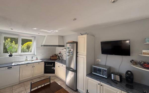 Maison à vendre    5 pièces • 176 m2 Trévoux