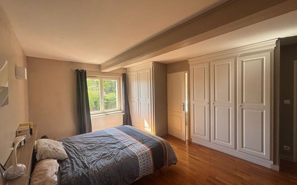 Maison à vendre    5 pièces • 176 m2 Trévoux