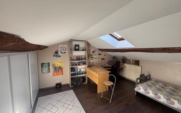Maison à vendre    5 pièces • 176 m2 Trévoux