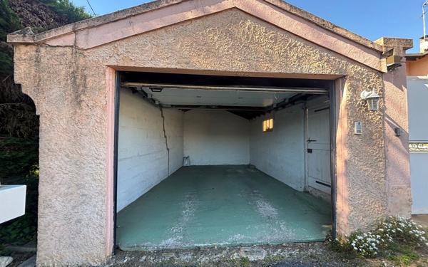 Maison à vendre    5 pièces • 176 m2 Trévoux