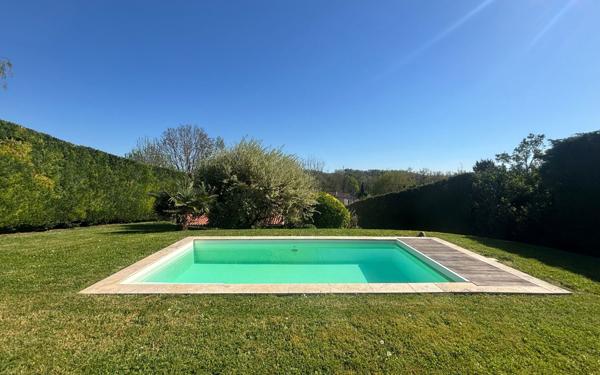 Maison à vendre    5 pièces • 176 m2 Trévoux