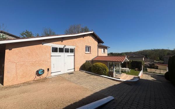 Maison à vendre    5 pièces • 176 m2 Trévoux