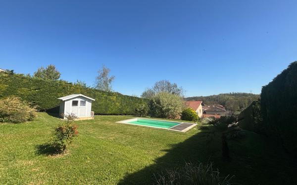 Maison à vendre    5 pièces • 176 m2 Trévoux
