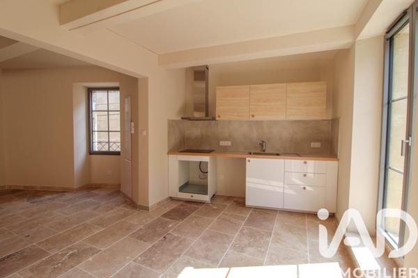 Location appartement 3 pièces 62 m² Montaren-et-Saint-Médiers