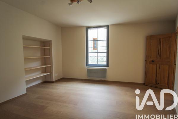 Location appartement 3 pièces 62 m² Montaren-et-Saint-Médiers