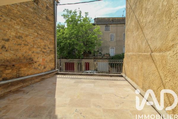 Location appartement 3 pièces 62 m² Montaren-et-Saint-Médiers