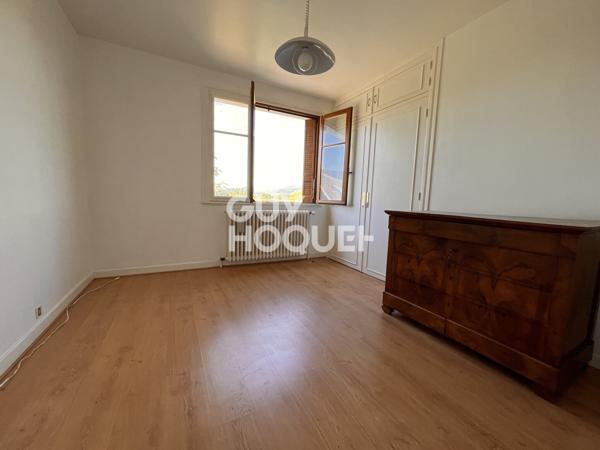Appartement à rénover de 4 pièces de 120.97 m²