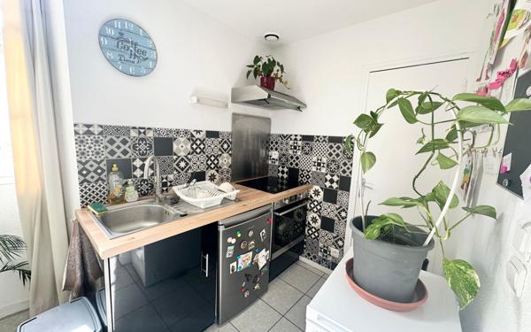 Appartement à vendre    2 pièces • 70 m2 Saintes