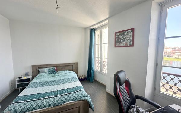 Appartement à vendre    2 pièces • 70 m2 Saintes