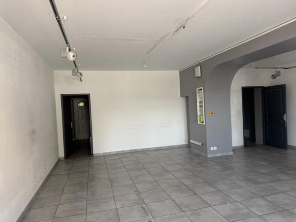 Immeuble rénové de 300m² pour investir à Montauban