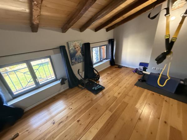 Immeuble rénové de 300m² pour investir à Montauban