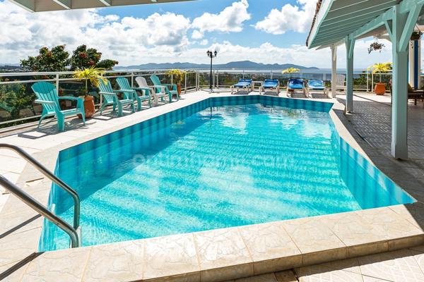 Maison à vendre - 10 pièces - TERREVILLE - VUE MER - PISCINE - CALME SCHOELCHER (972)