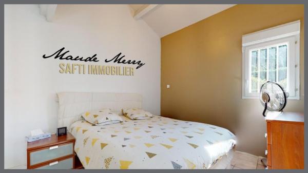 Villa - 4 chambres -piscine-double garage -2100m2