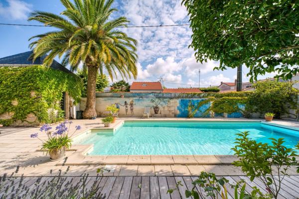 Propriété Singulière en plein coeur de La Genette