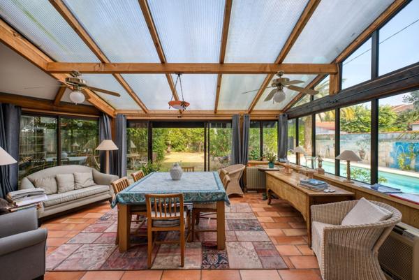 Propriété Singulière en plein coeur de La Genette