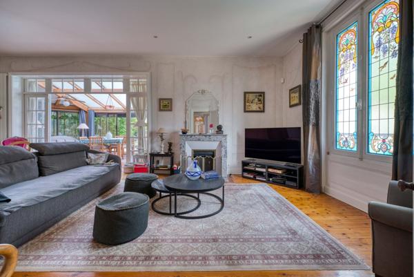 Propriété Singulière en plein coeur de La Genette