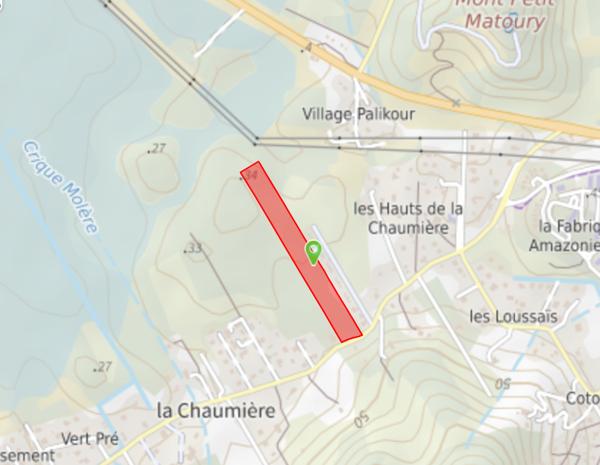 Terrain
        
        - 24440 m² 2 640 000 € *