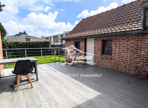 Vente immobilière : Maison à Halluin  4 pièces 104 m² 291 000 €- Jacquot Immobilier.