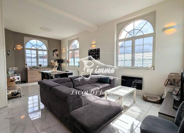 Vente immobilière : Maison à Halluin  4 pièces 104 m² 291 000 €- Jacquot Immobilier.