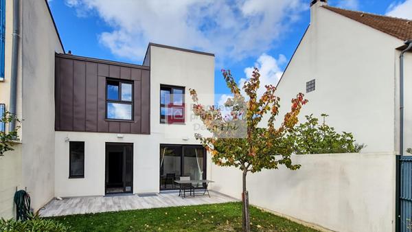 Maison  5 pièces  TBE  dpe A  calme 112 m2 (166m2 au sol)