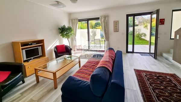 Maison  5 pièces  TBE  dpe A  calme 112 m2 (166m2 au sol)