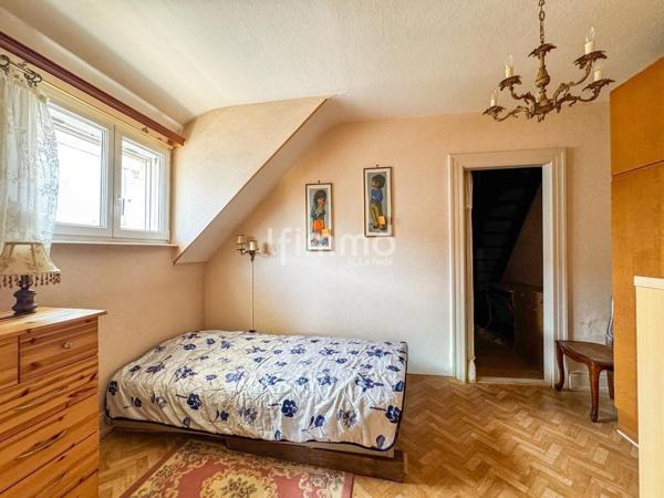 maison mitoyenne 4 pièces sur 8 ares de terrain