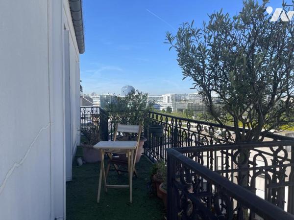Vente Appartement avec Balcon  à Paris 15e Arrondissement