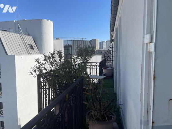 Vente Appartement avec Balcon  à Paris 15e Arrondissement