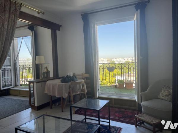Vente Appartement avec Balcon  à Paris 15e Arrondissement