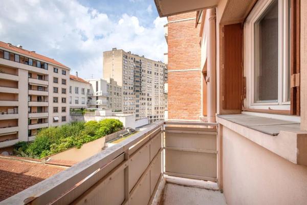 Vente Appartement 3 pièces 73 m2 à Lyon 6