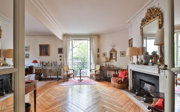 Appartement à vendre    4 pièces • 95,10 m2 Paris 16