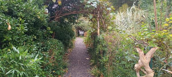 Maison traditionnelle sur 3 niveaux de 270m2