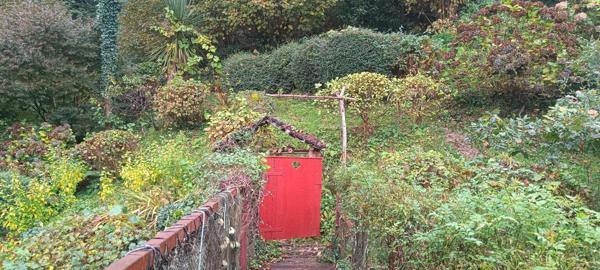 Maison traditionnelle sur 3 niveaux de 270m2