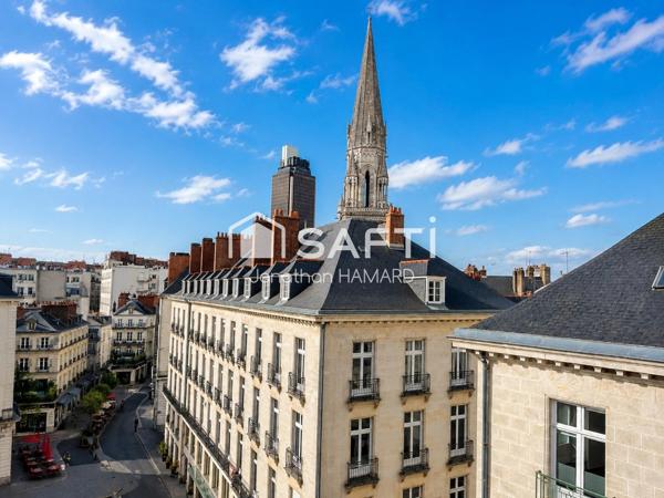 Vivre Place Royale, c'est habiter le cœur battant de Nantes depuis les plus beaux étages de la ville