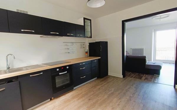 Maison à louer    7 pièces • 128 m2 Quimper