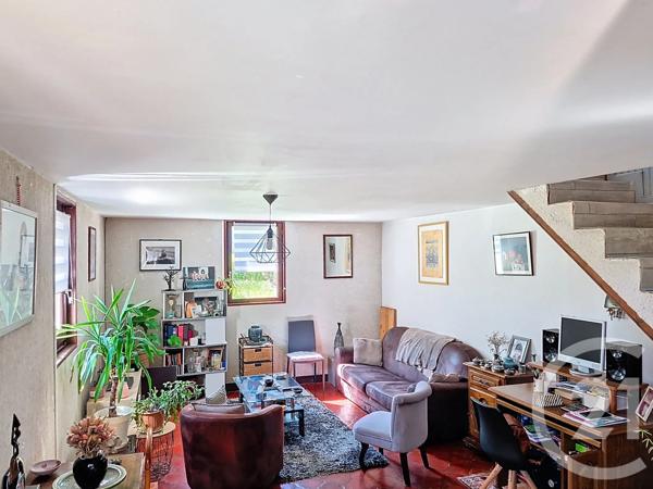 Maison à vendre  4 pièces - 79 m 2   ST PIERRE LES NEMOURS  - 77