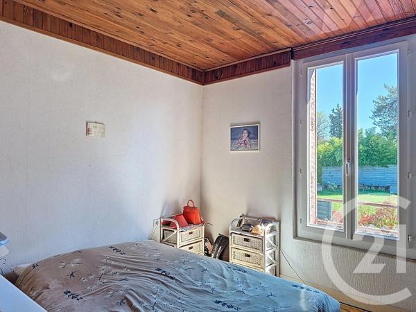 Maison à vendre  4 pièces - 79 m 2   ST PIERRE LES NEMOURS  - 77