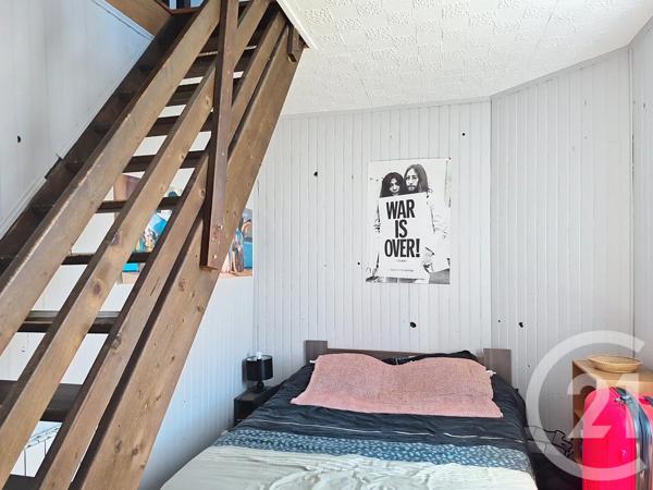 Maison à vendre  4 pièces - 79 m 2   ST PIERRE LES NEMOURS  - 77