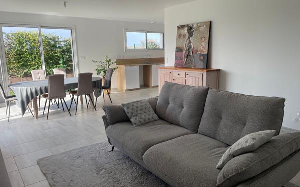 Maison à vendre    4 pièces •  La Crèche