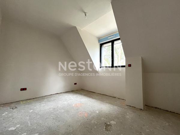 Longère de 172 m², 5 chambres sur environ 8600 m² de terrain en campagne d'Elven.