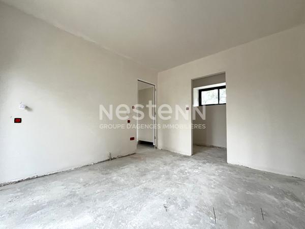 Longère de 172 m², 5 chambres sur environ 8600 m² de terrain en campagne d'Elven.