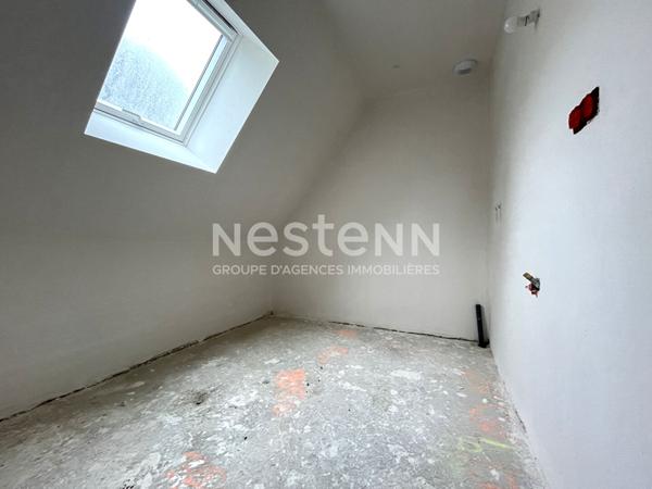 Longère de 172 m², 5 chambres sur environ 8600 m² de terrain en campagne d'Elven.