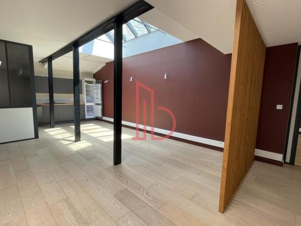 Bureau de 200 m² à louer à Bordeaux Chartrons