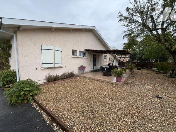 A VENDRE, Gironde, proche Bordeaux, LE PIAN MEDOC secteur Feydieu, sur un terrain de 1064 m², m...