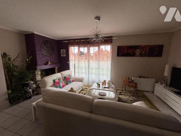 A VENDRE, Gironde, proche Bordeaux, LE PIAN MEDOC secteur Feydieu, sur un terrain de 1064 m², m...