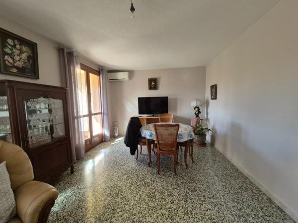 Appartement à vendre 3 pièces MARSEILLE 10EME ARRONDISSEMENT (13). 196 000 €