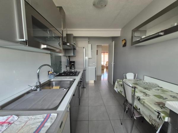 Appartement à vendre 3 pièces MARSEILLE 10EME ARRONDISSEMENT (13). 196 000 €